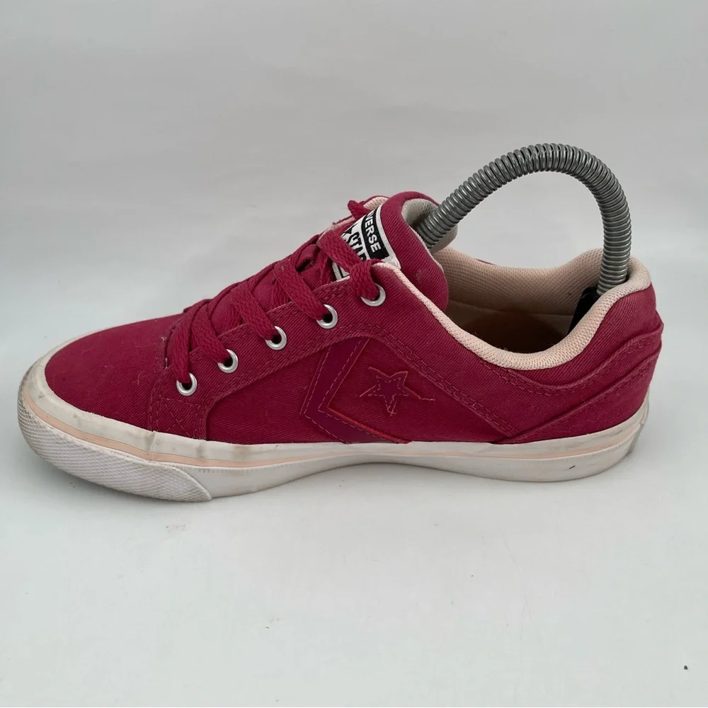 Converse Women’s El Distrito OX - SZ 7 - Red Athletic Canvas Shoe Sneaker